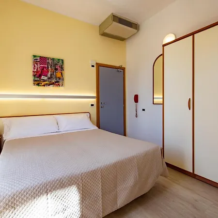 Paola Garden Отель 3*