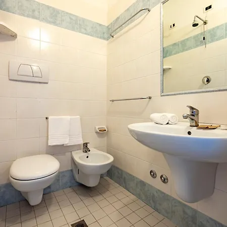 Hotel Paola Garden 3*
