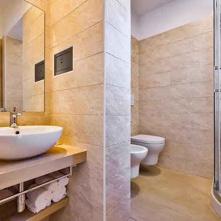 Paola Garden - Nuova Gestione Otel