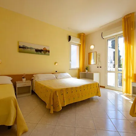 Hotel Paola Garden