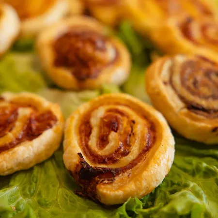 Paola Garden Hotel 3*