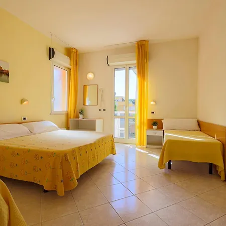 Hotel Paola Garden