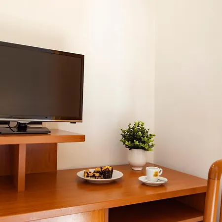 Hotel Paola Garden 3*