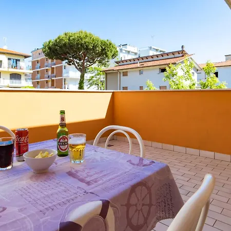 Paola Garden Hotel 3*