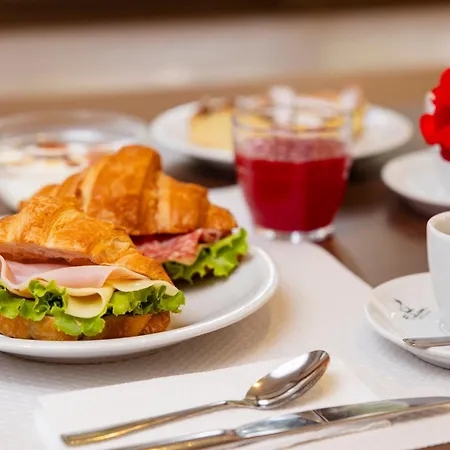 Paola Garden - Nuova Gestione Hotel 3*