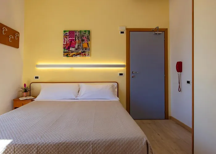 Paola Garden Hotel
