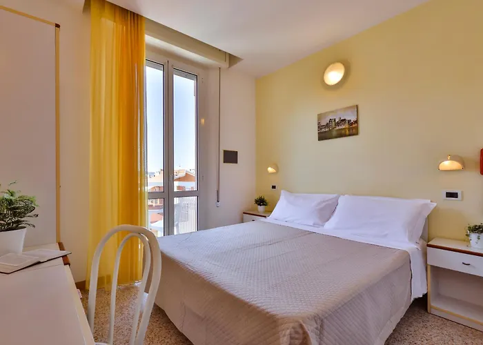Paola Garden 3*