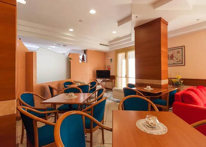 Paola Garden Hotel 3*